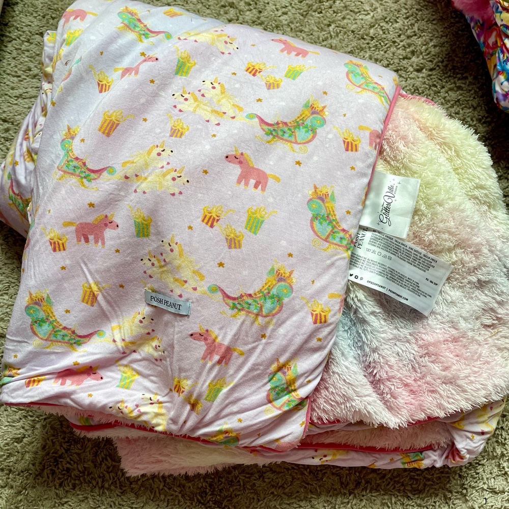 Posh Peanut Glitterville Plush Patoo